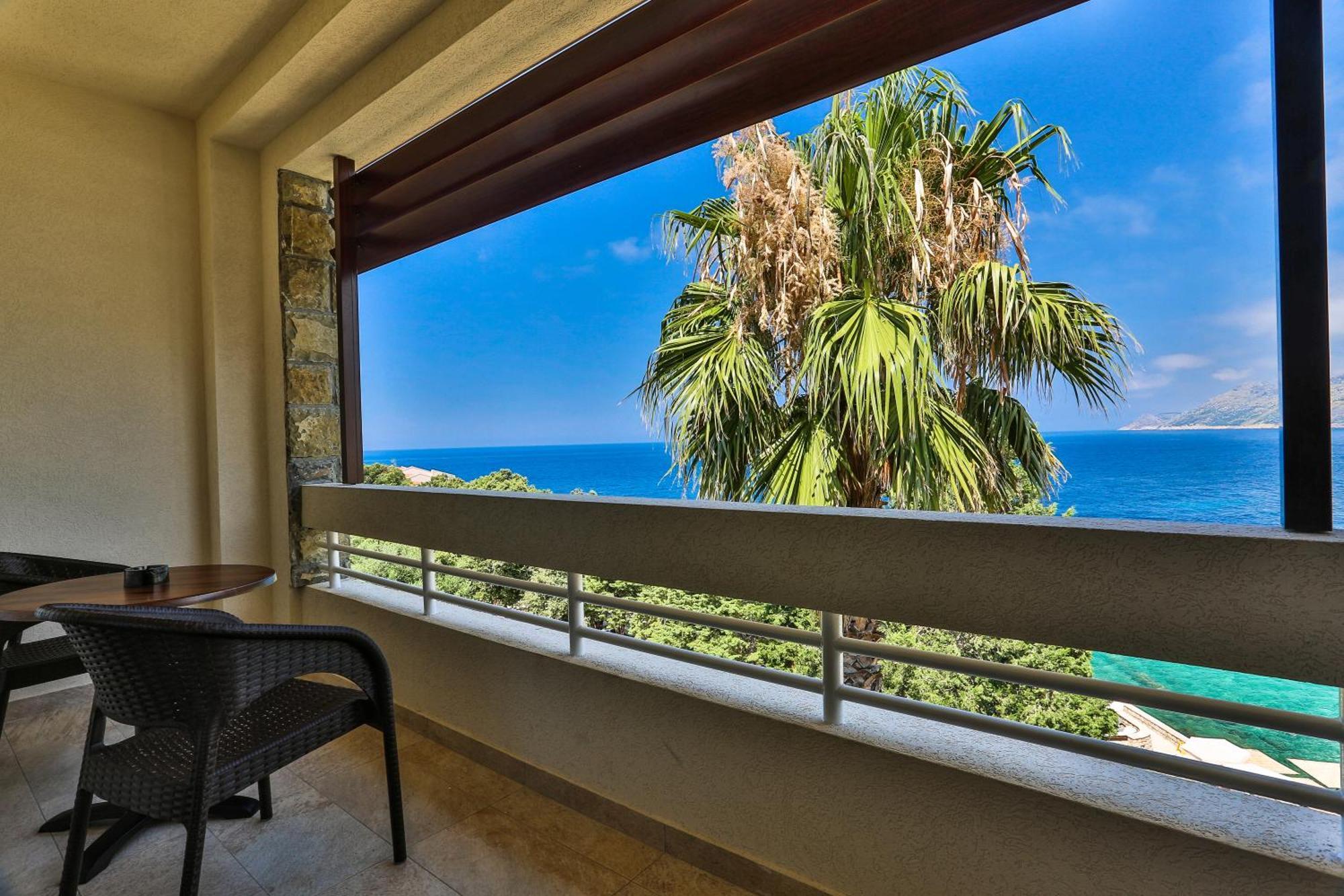 Ruza Vjetrova - Wind Rose Hotel Resort Dobra Voda Kültér fotó