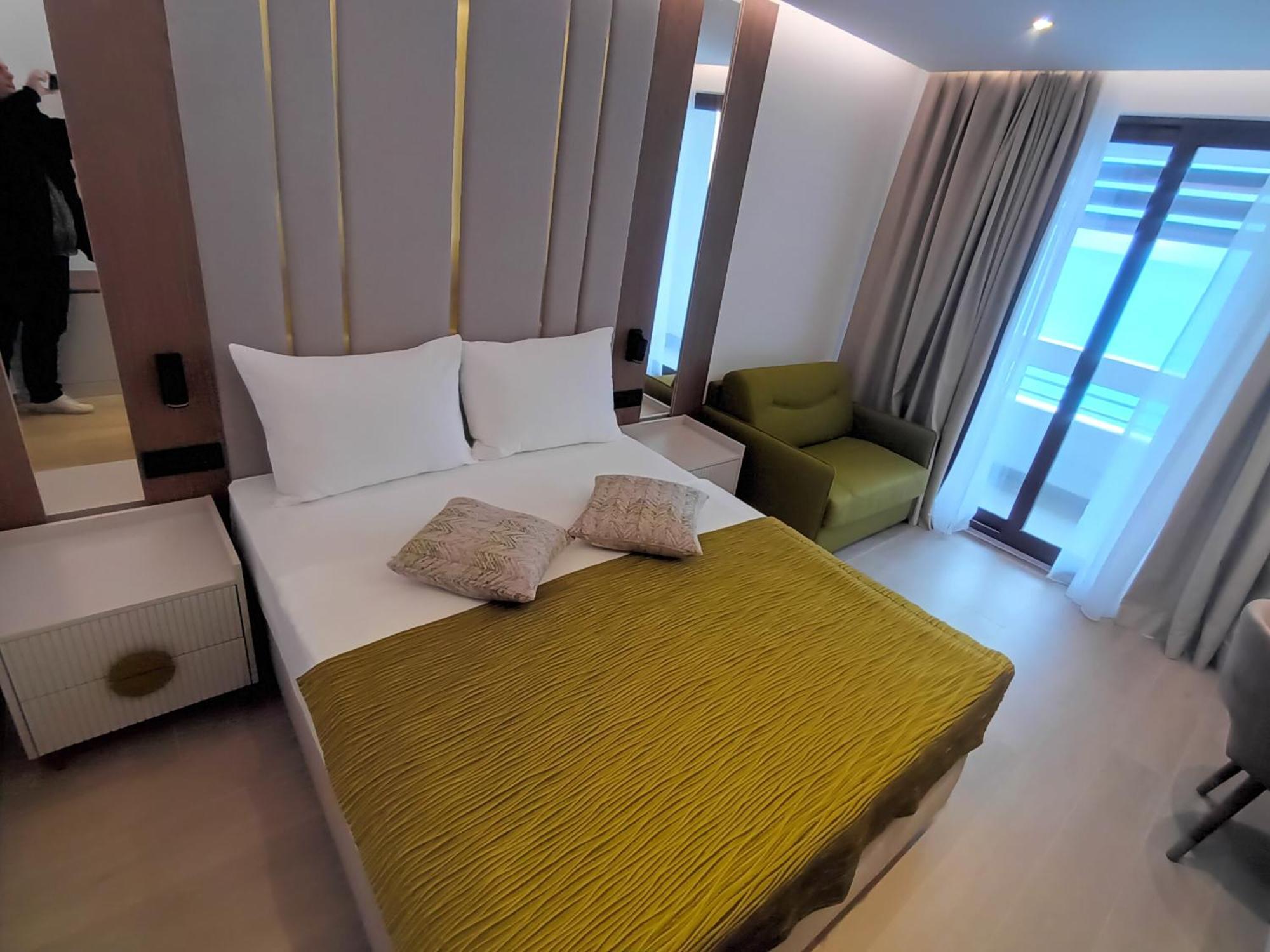 Ruza Vjetrova - Wind Rose Hotel Resort Dobra Voda Kültér fotó